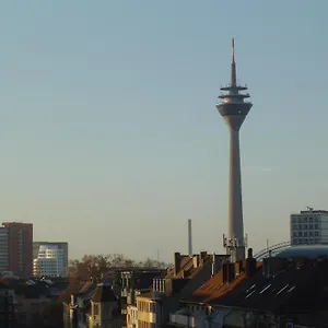 Petersburg , Düsseldorf Almanya